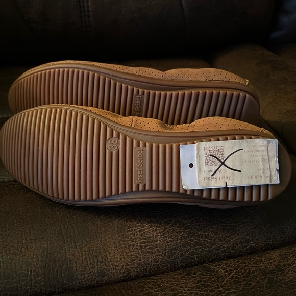 Josef Seibel flats. NWT - Picture 5 of 5